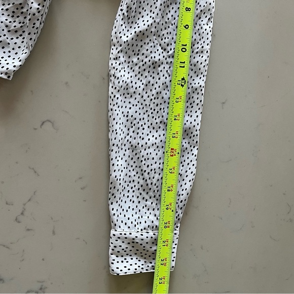 Banana Republic Women’s Oversized White and Black Polka Dot Blouse Size S - Picture 11 of 12